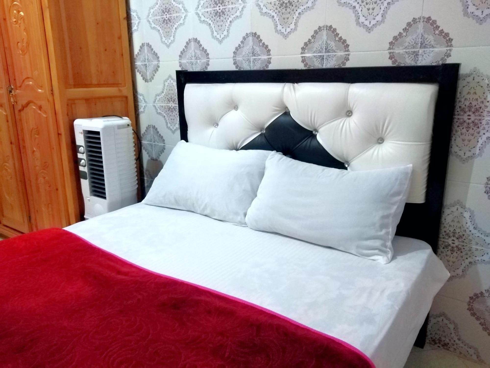 Aziz House 2 Hotel Tantan Kültér fotó